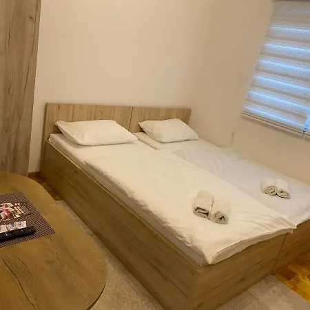 Hadzic Lägenhet Zivinice